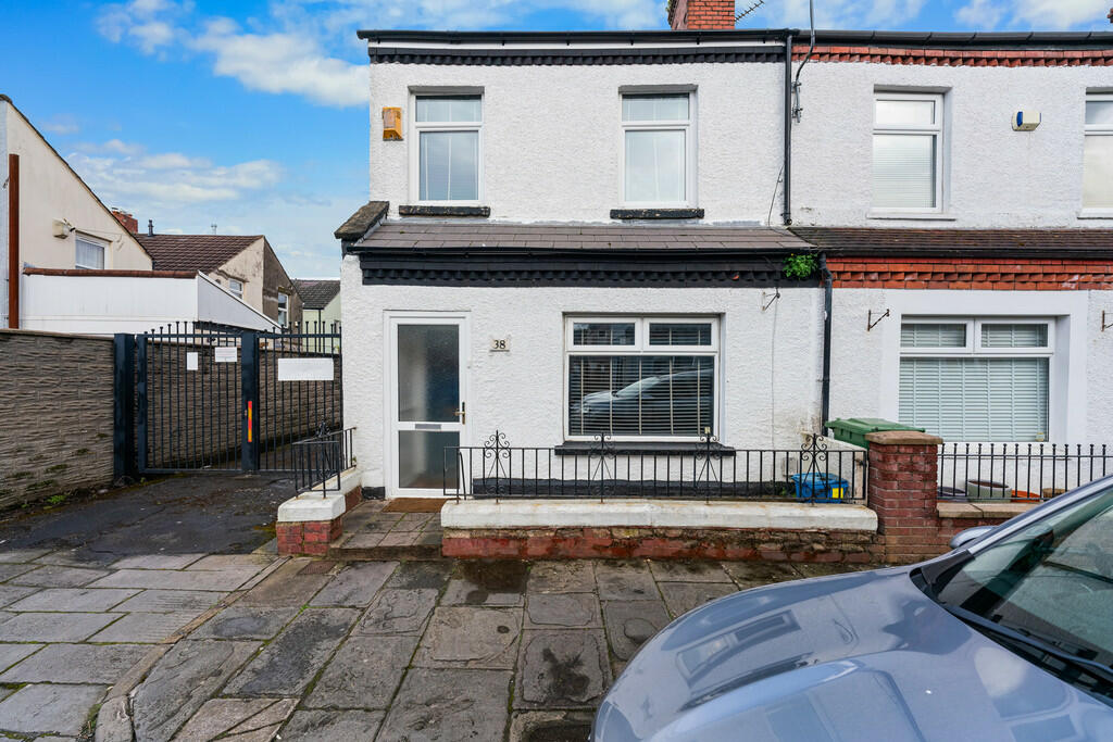 3 bedroom end of terrace house for sale in Nesta Road, Canton, CF5