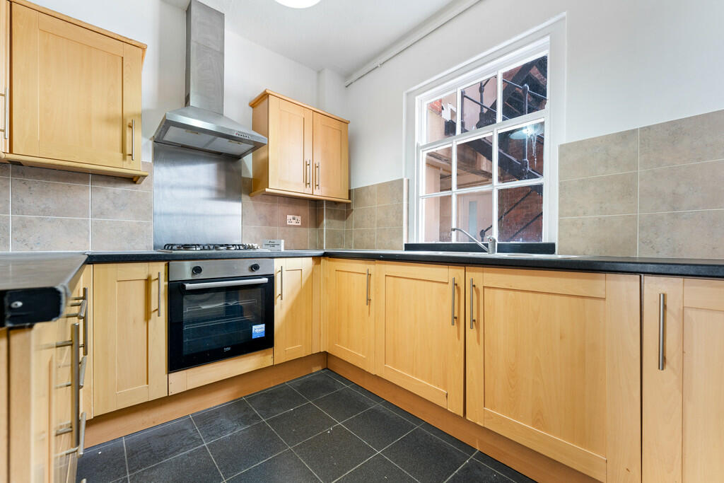 Additional property image - Warwick House, Westgate Street, City Centre