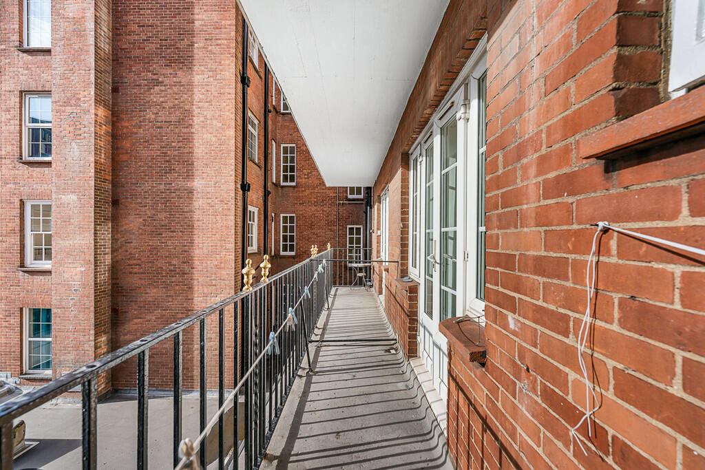 Additional property image - Warwick House, Westgate Street, City Centre