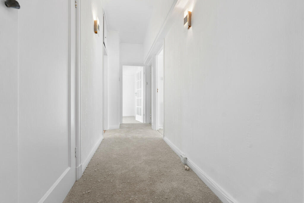 Additional property image - Warwick House, Westgate Street, City Centre