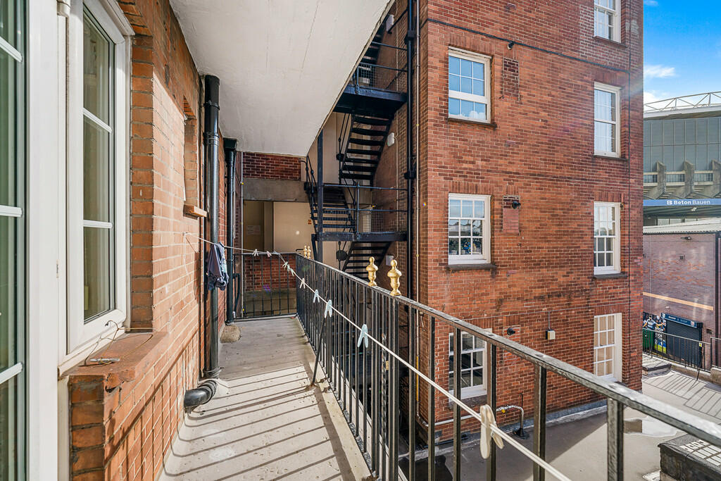 Additional property image - Warwick House, Westgate Street, City Centre
