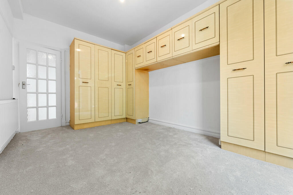 Additional property image - Warwick House, Westgate Street, City Centre