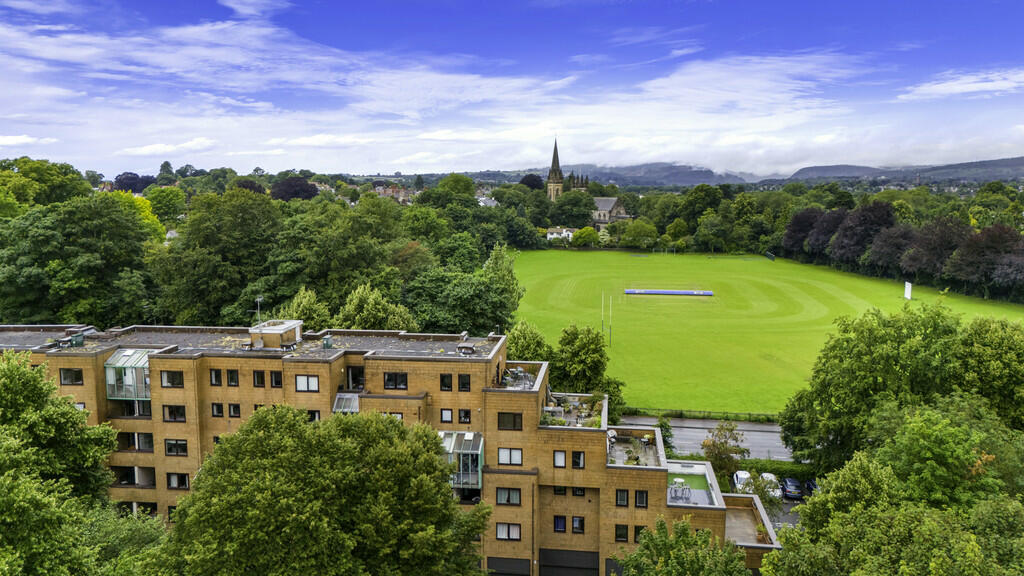 3 bedroom apartment for sale in Rhosilli House, The Crescent, Llandaff