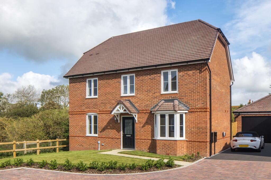 Additional property image - Water Lane,
BN16 4EP