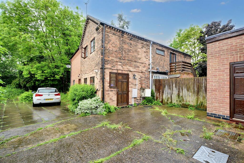 16 bedroom house for sale in Wilford Lane, West Bridgford, Nottingham, NG2