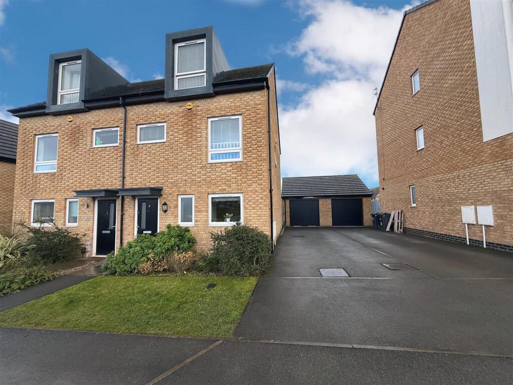 Main image of property: Waldrom Road, Gedling, Nottingham
