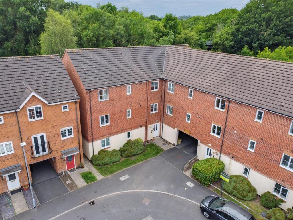 Main image of property: Shaw Gardens, Gedling, Nottingham