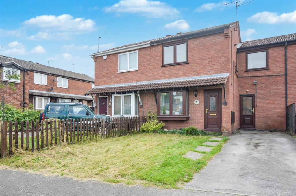 Main image of property: Corsham Gardens, Nottingham