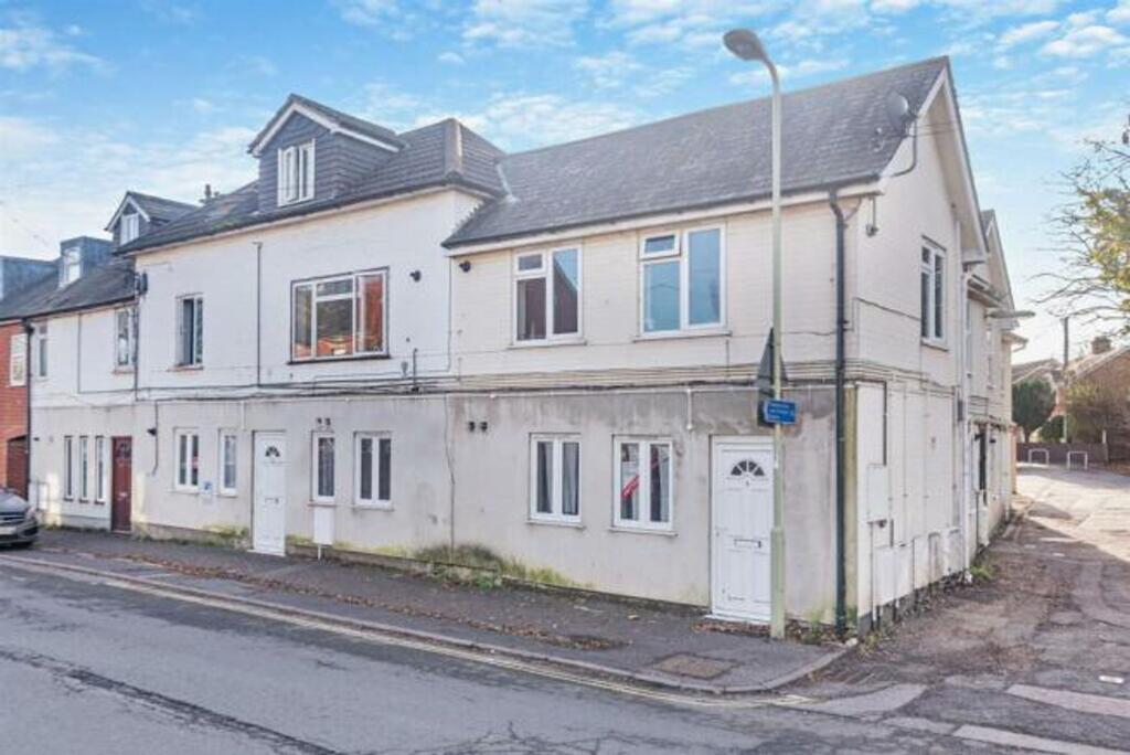 Main image of property: The Square, Pennington, SO41