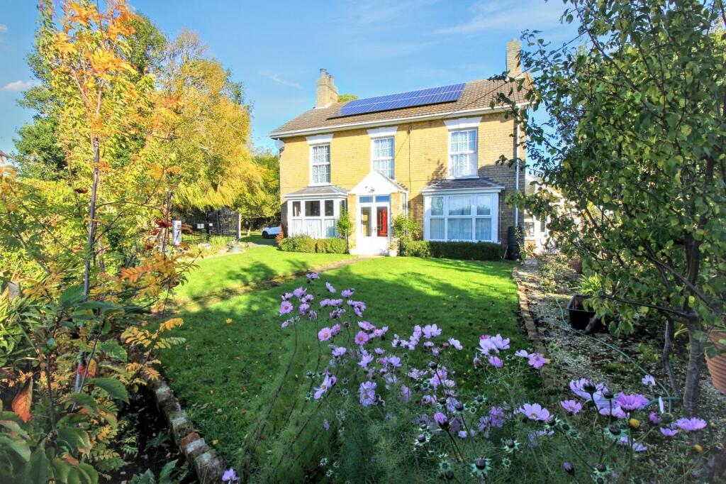 Main image of property: East Street, Alford, LN13