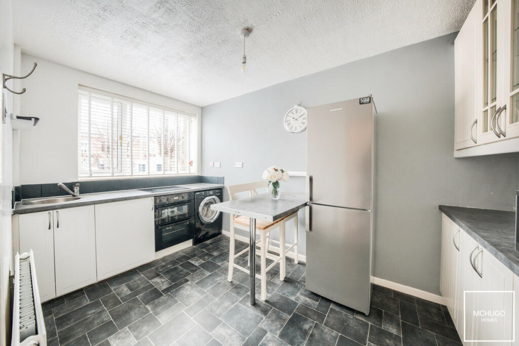 Additional property image - Starter home in Serpentine Road, Harborne, B17