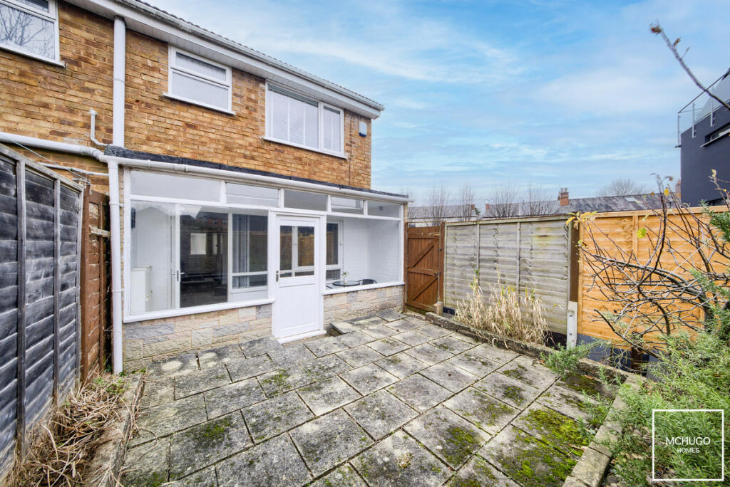 Additional property image - Starter home in Serpentine Road, Harborne, B17