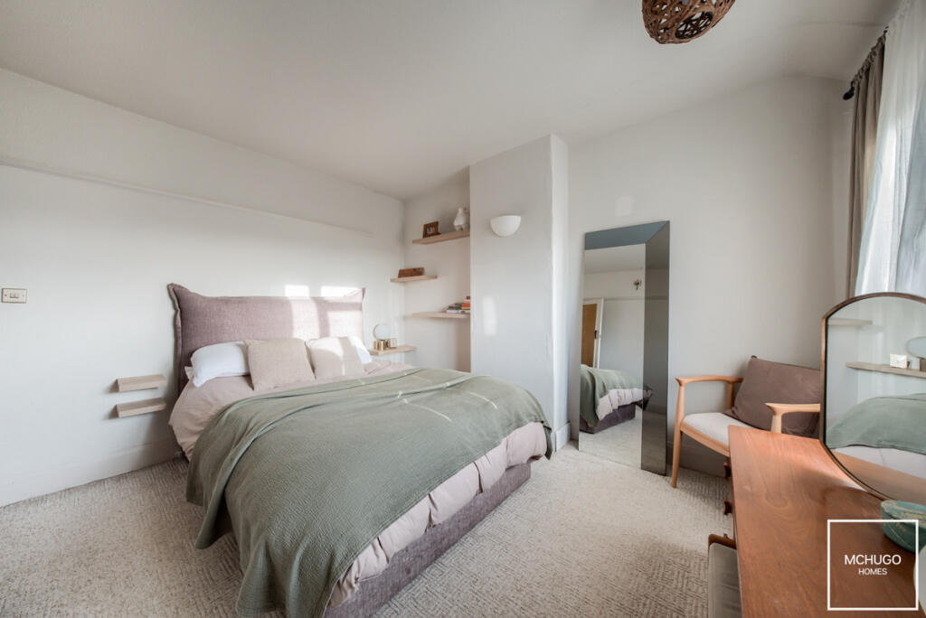 Additional property image - Stunning Open Plan Extension, Tennal Lane, B32