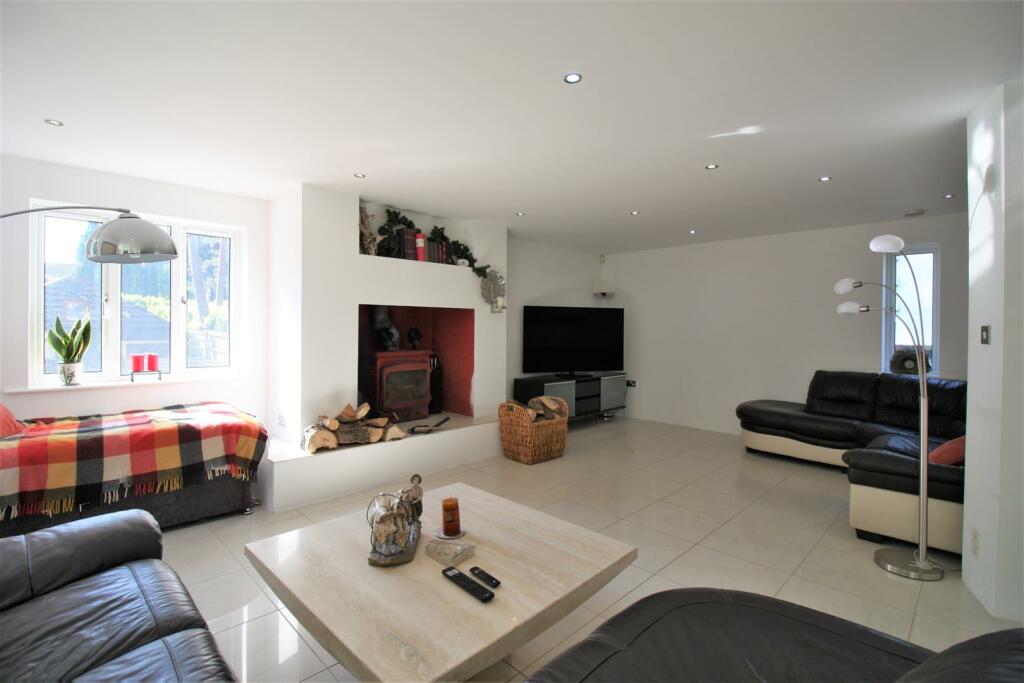 Additional property image - Ashley Drive South, Ashley Heath, Ringwood