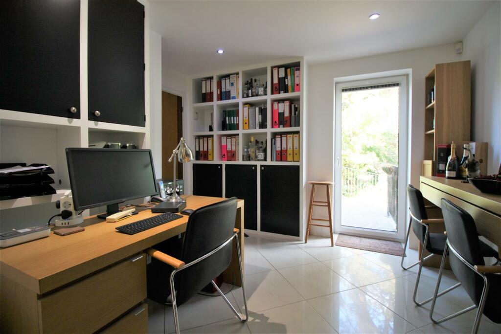 Additional property image - Ashley Drive South, Ashley Heath, Ringwood