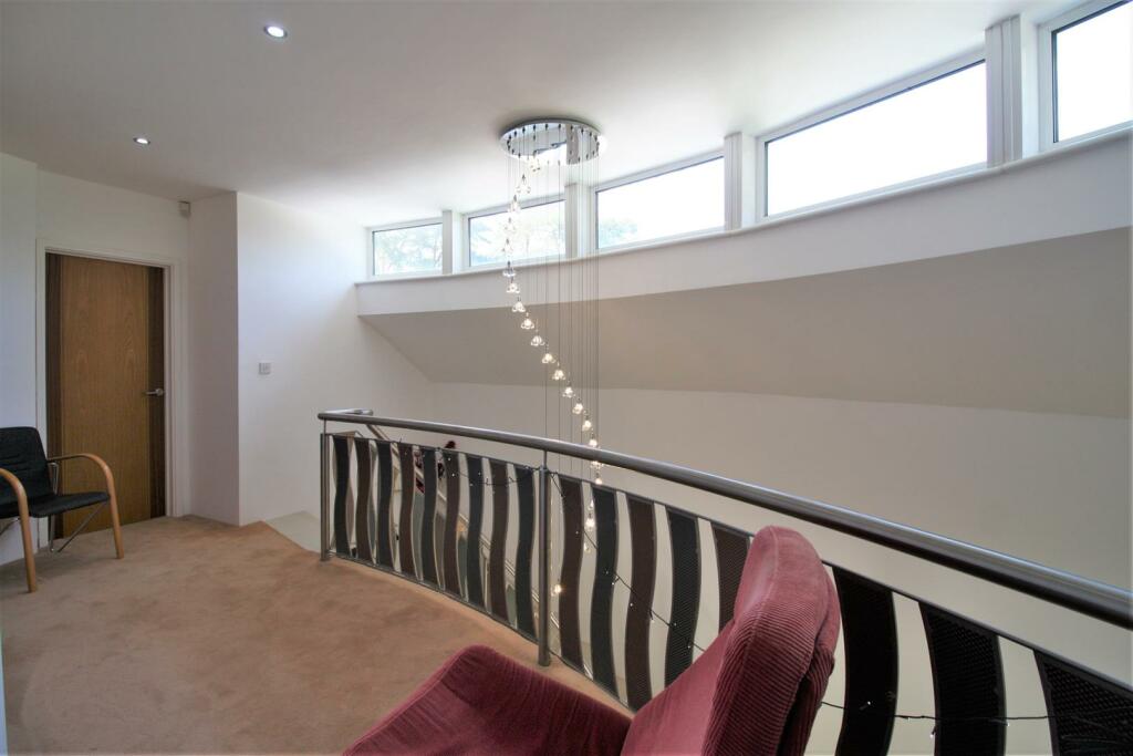 Additional property image - Ashley Drive South, Ashley Heath, Ringwood