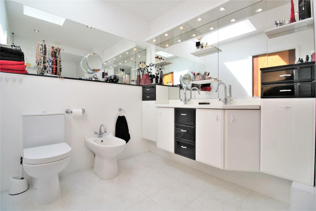 Additional property image - Ashley Drive South, Ashley Heath, Ringwood