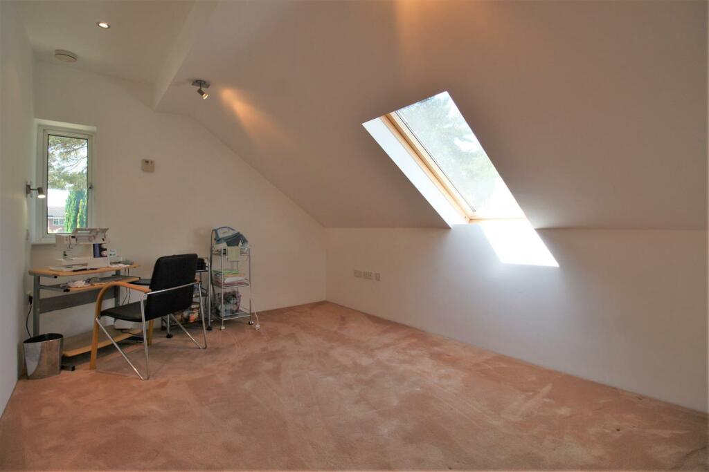 Additional property image - Ashley Drive South, Ashley Heath, Ringwood