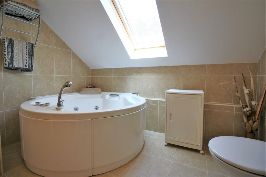 Additional property image - Ashley Drive South, Ashley Heath, Ringwood