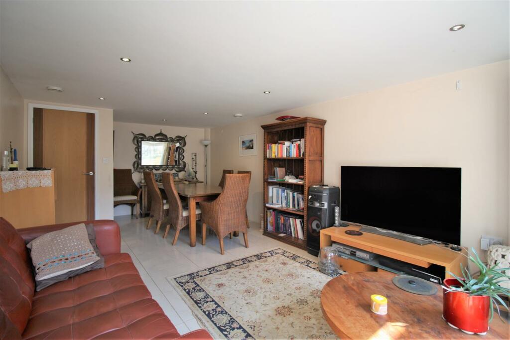 Additional property image - Ashley Drive South, Ashley Heath, Ringwood