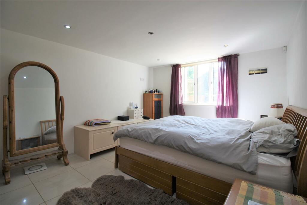 Additional property image - Ashley Drive South, Ashley Heath, Ringwood