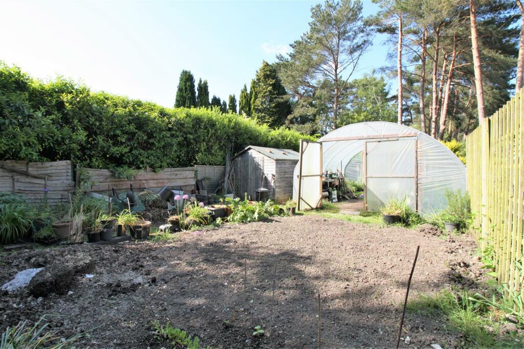 Additional property image - Ashley Drive South, Ashley Heath, Ringwood