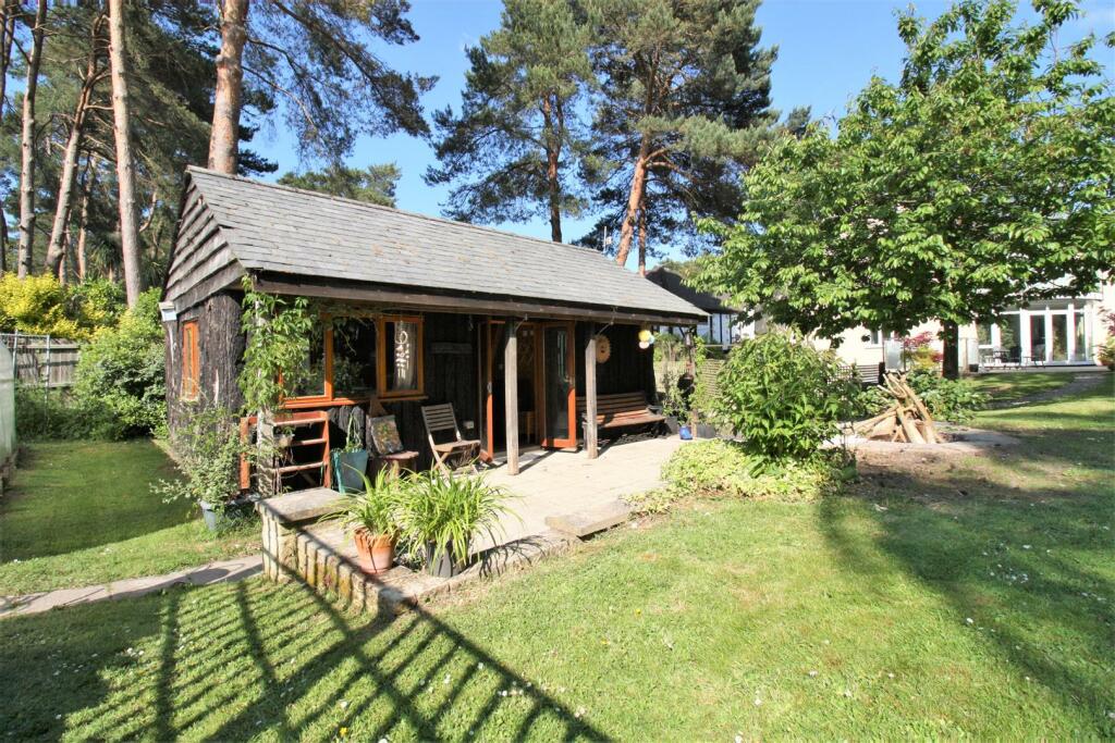 Additional property image - Ashley Drive South, Ashley Heath, Ringwood