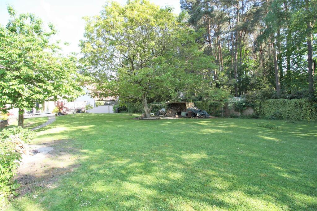 Additional property image - Ashley Drive South, Ashley Heath, Ringwood