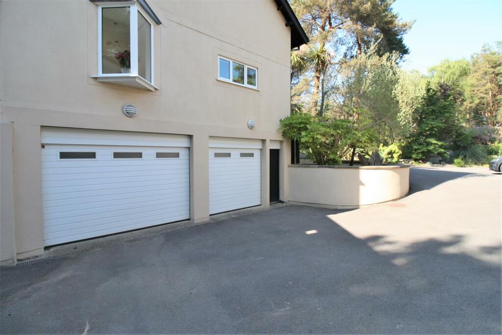 Additional property image - Ashley Drive South, Ashley Heath, Ringwood