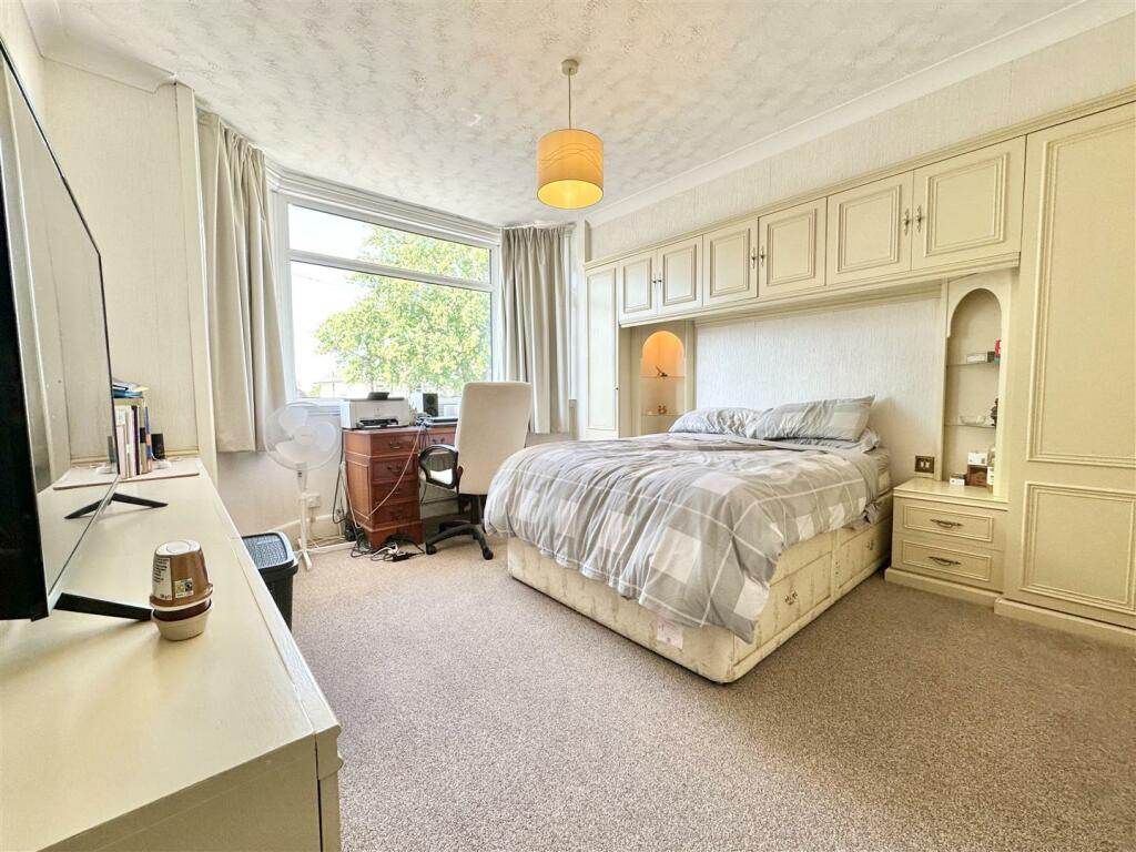 Additional property image - Wallisdown Road, Bournemouth