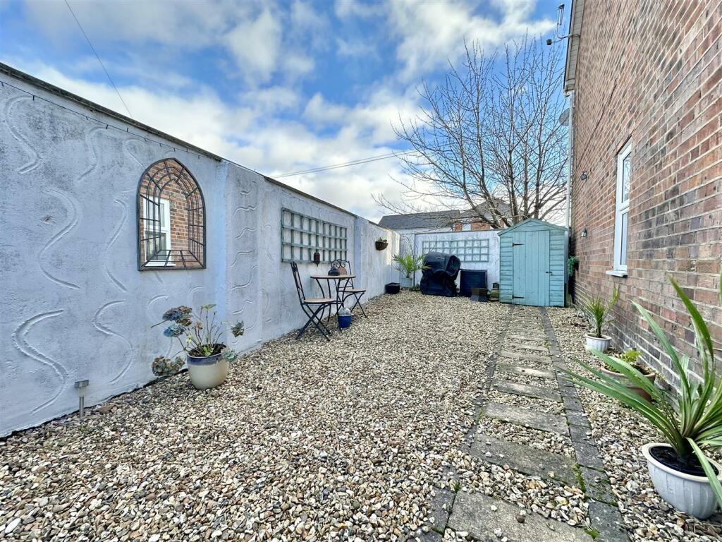Additional property image - Kinson Road, Bournemouth