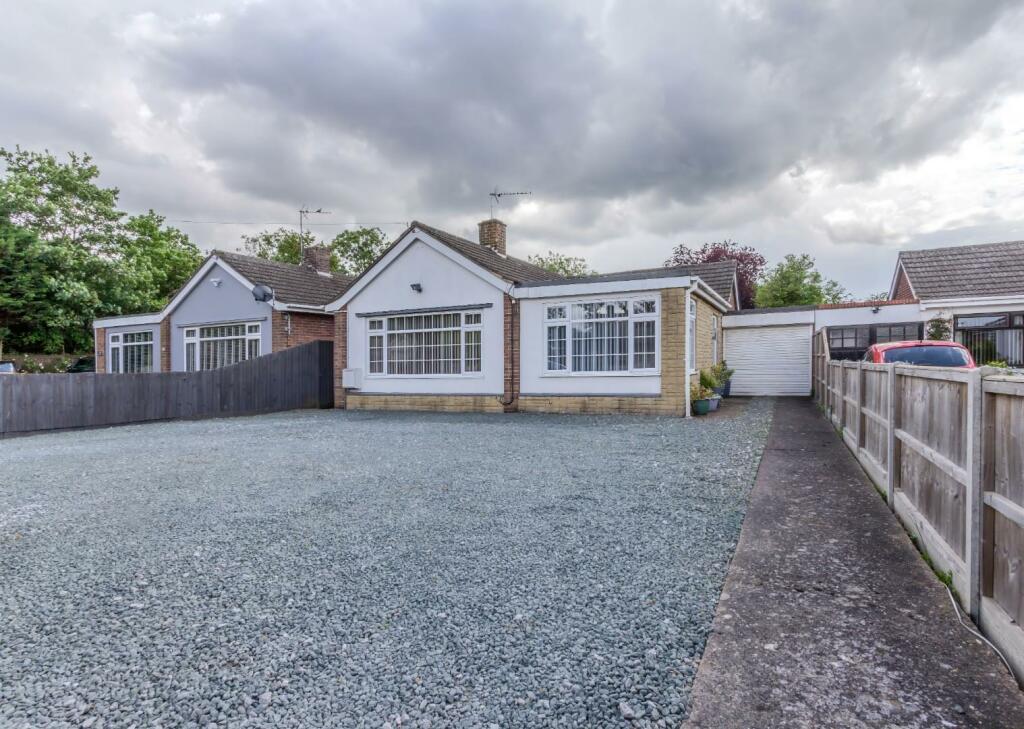 2 bedroom detached bungalow for sale in Marlowe Grove, Peterborough, PE4