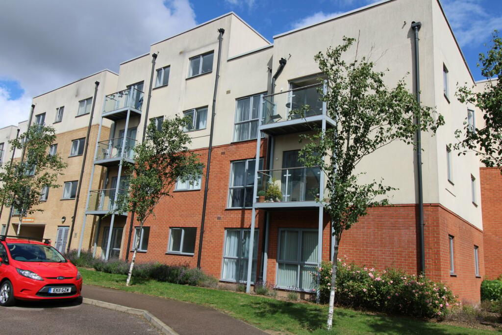2 bedroom apartment for sale in Admiral Drive, Stevenage, SG1