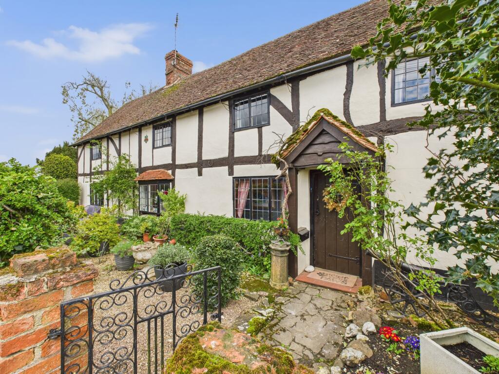 Main image of property: Tudor Cottage, School End, Great Horwood, Milton Keynes, Buckinghamshire