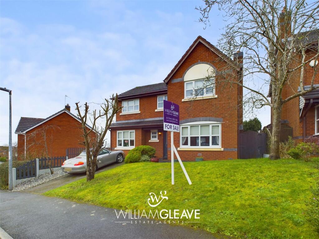 4 bedroom detached house for sale in Hillsdown Drive, Connah's Quay