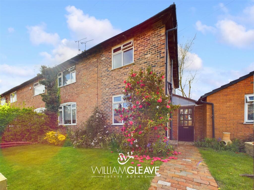 4 bedroom end of terrace house for sale in Hawarden Way, Mancot