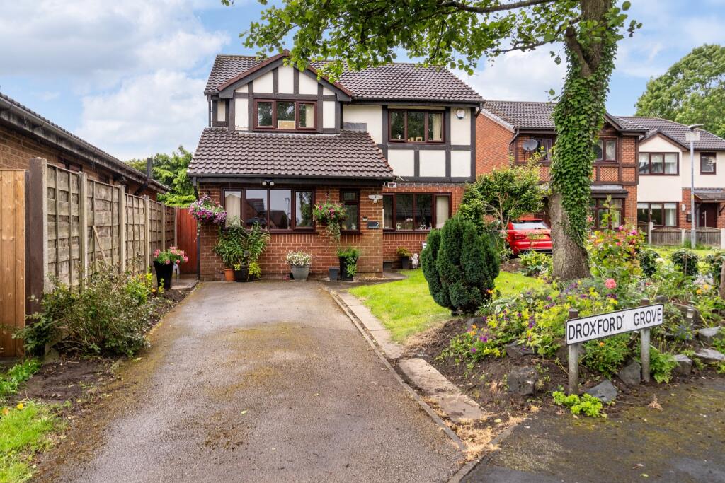 4 bedroom detached house for sale in Stunning 4 bedroom home Droxford