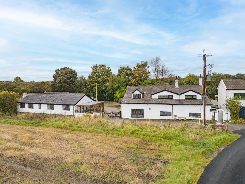 Additional property image - Whittle House Farm, Wingates Lane, Westhoughton, BL5