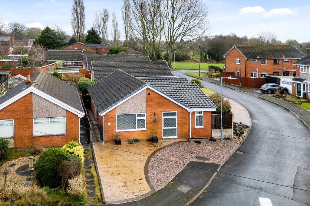 Main image of property: Quakerfields, Westhoughton, Bolton, Lancashire, BL5