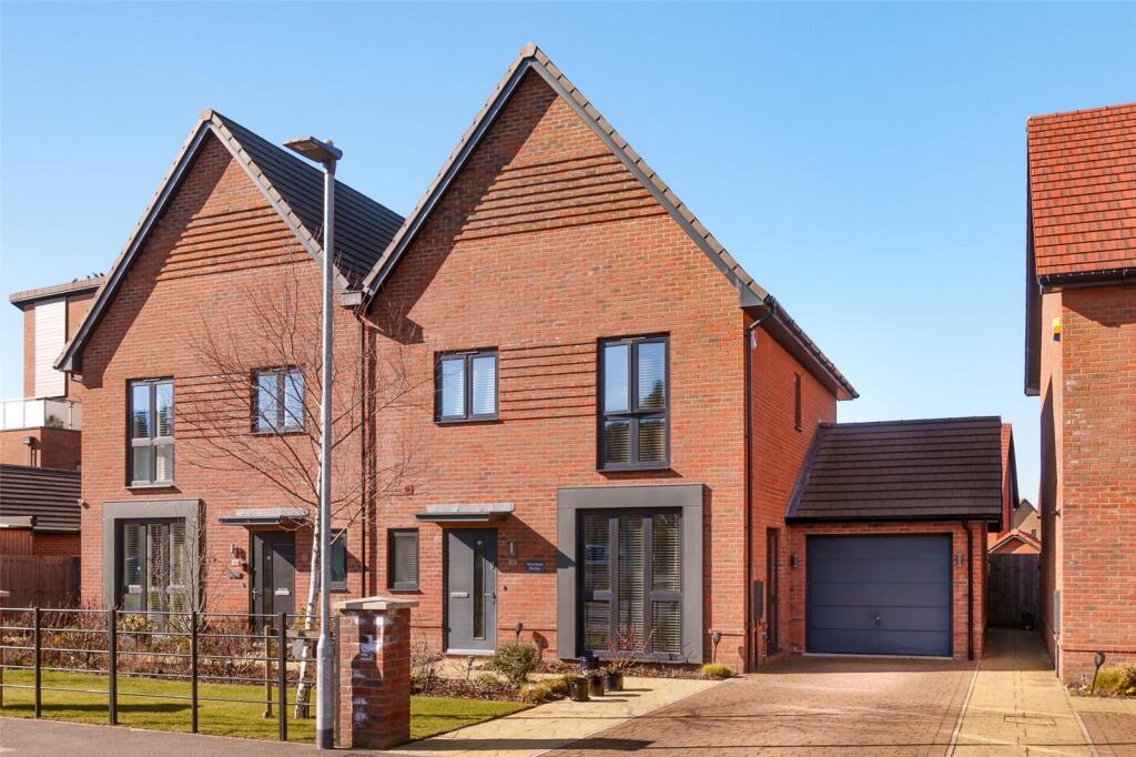 Main image of property: Goodwood Crescent, Crowthorne, Berkshire, RG45