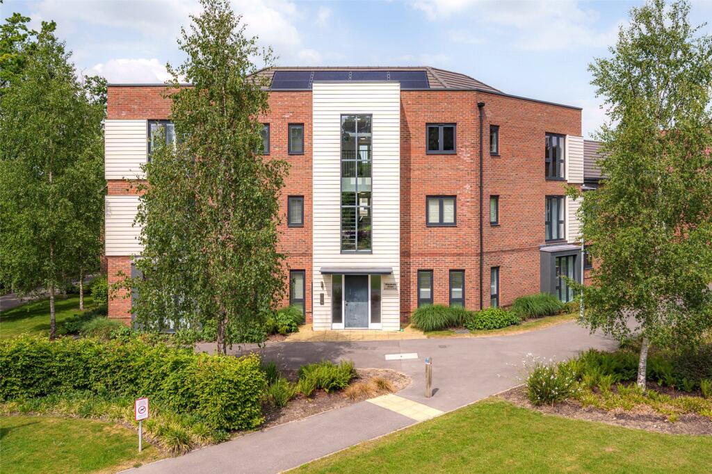 Main image of property: Woodcote Green, Crowthorne, Berkshire, RG45
