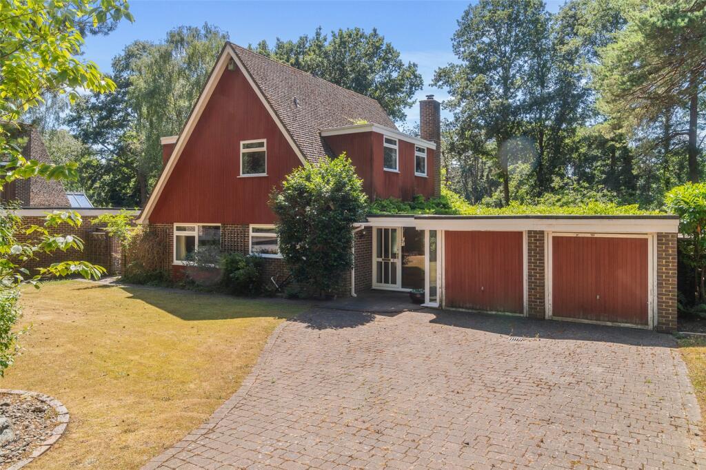 Main image of property: Greenside, Crowthorne, Berkshire, RG45