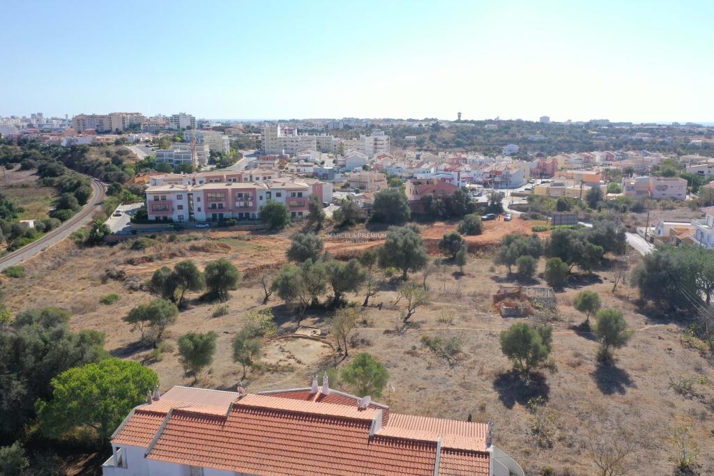 Land in Algarve, Portimo for sale