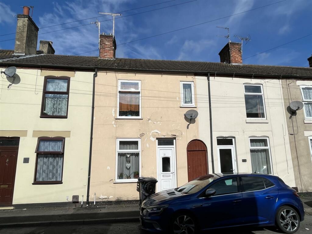 2 bedroom terraced house for sale in Ordish Street, BurtonOnTrent, DE14