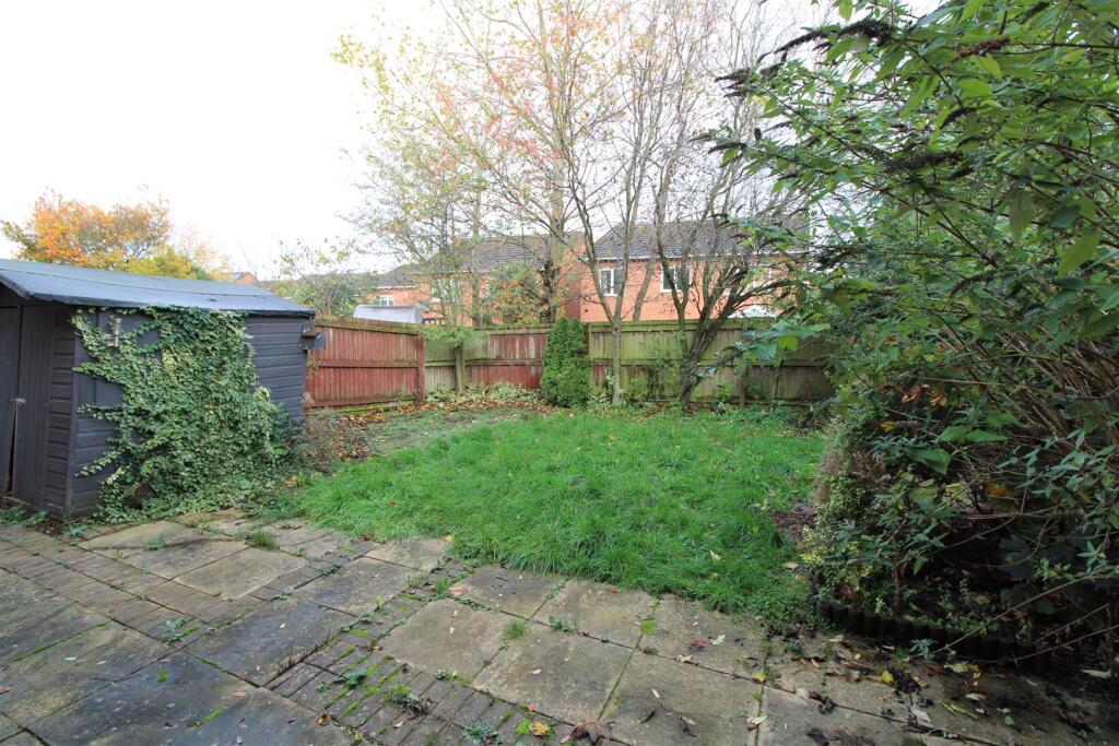 Additional property image - Thompson Close, Swadlincote
