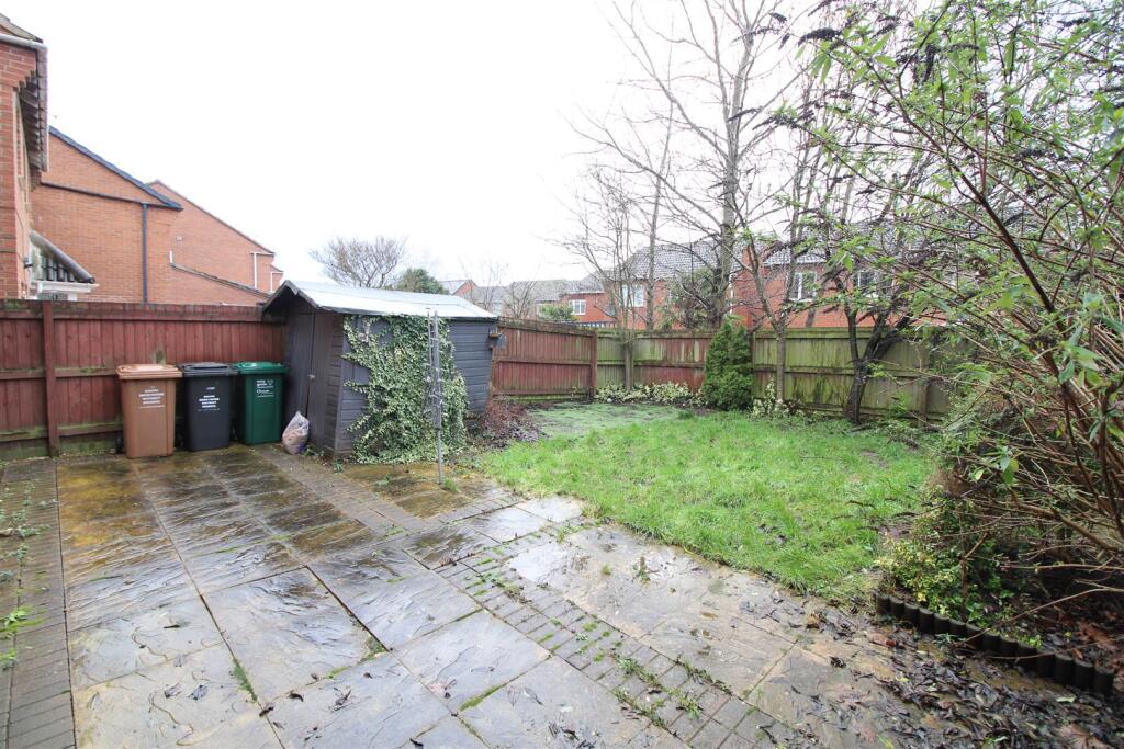 Additional property image - Thompson Close, Swadlincote
