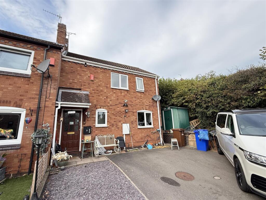 Main image of property: Wedgewood Close, Burton-On-Trent
