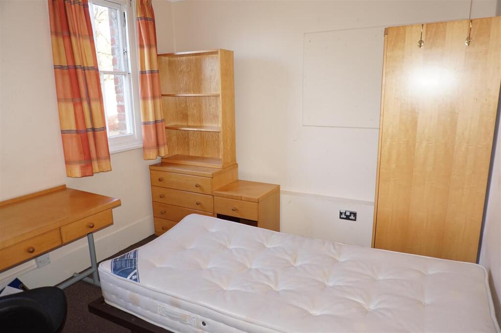 Main image of property: Upper Redlands Road