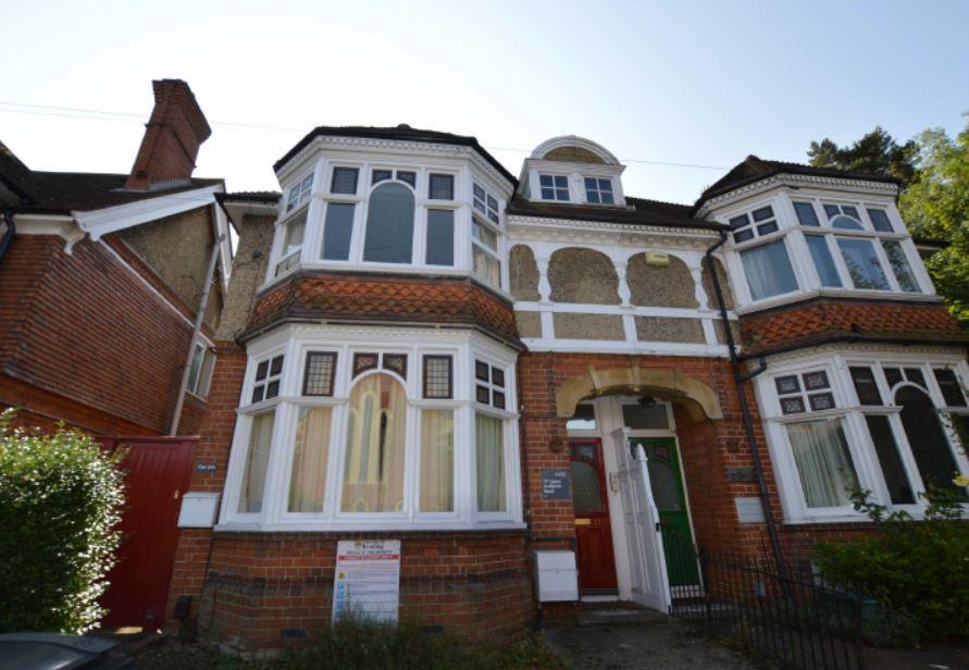 Main image of property: Upper Redlands Road, Lower Flat, Reading