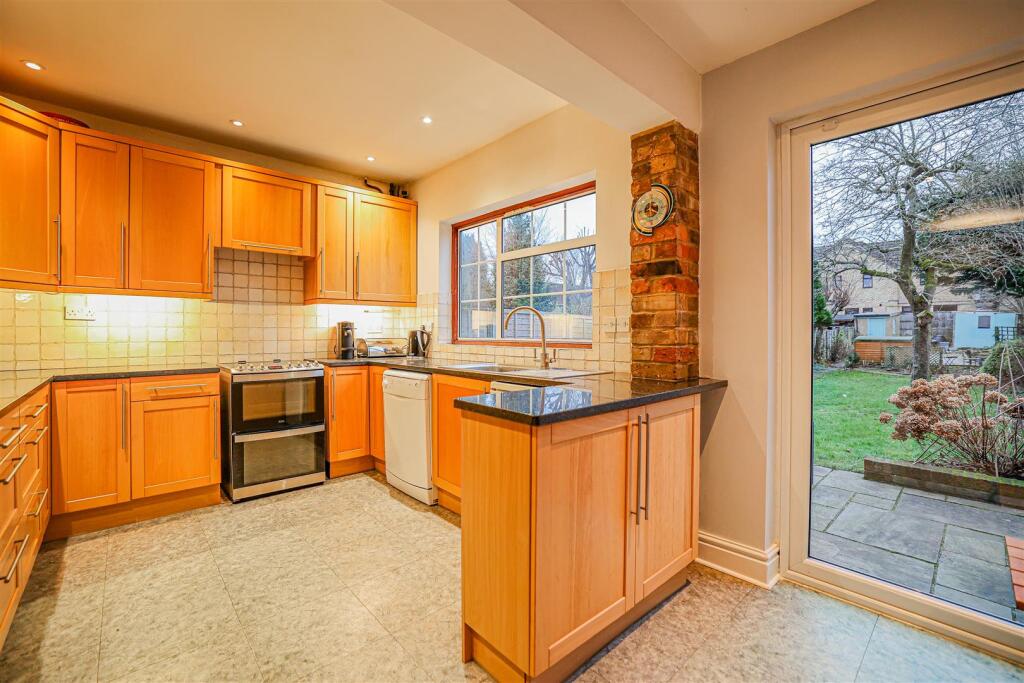 Additional property image - Luton Road, Harpenden, AL5